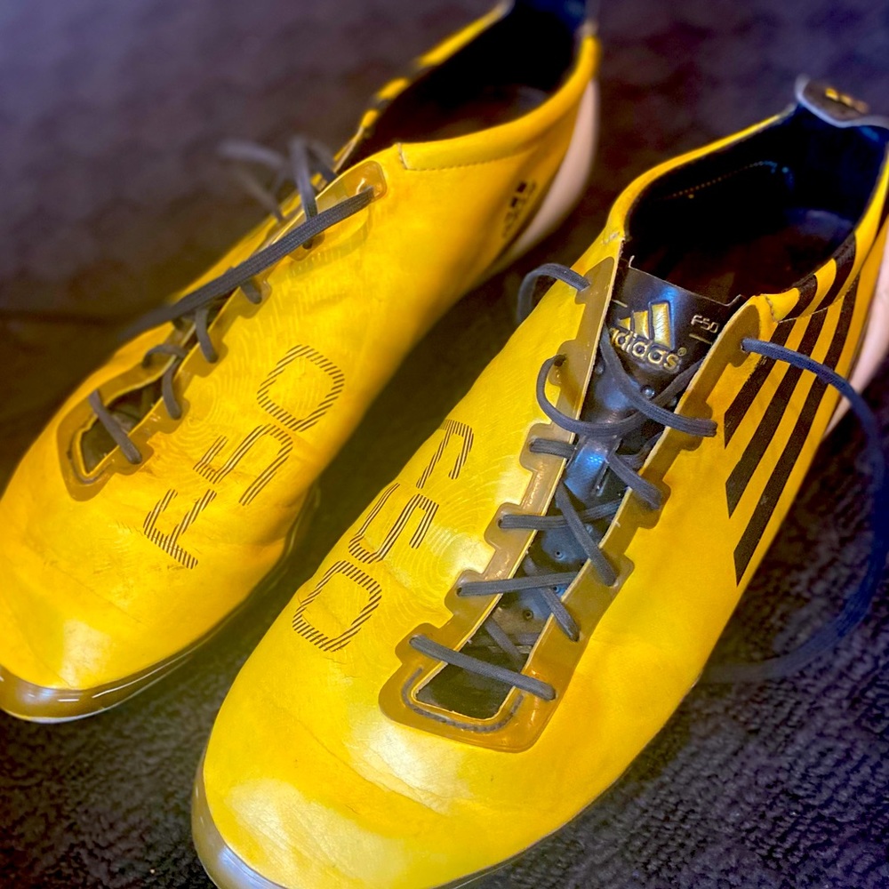 🟡⚫️ADIDAS F-50 Soccer Cleats - SZ 13